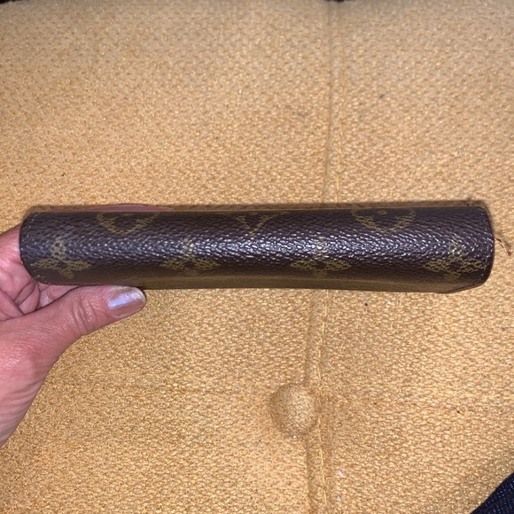 Louis Vuitton Authentic Wallet - Picture 8 of 13
